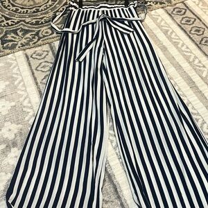Wide leg pants size S❤️❤️❤️